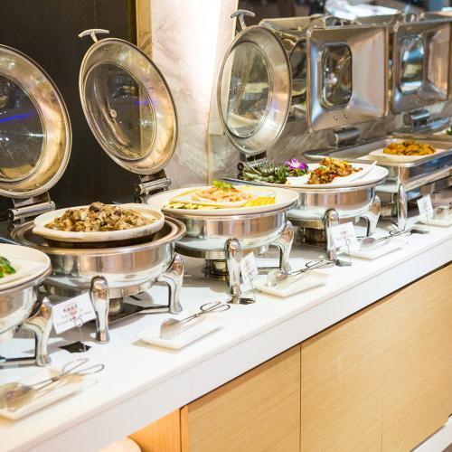 【台中仲信金鬱金香酒店】品東西自助百匯Buffet平日單人吃到飽_假日+100(原台中兆品)MO7