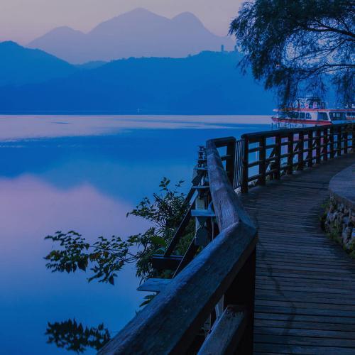 南投【日月潭晶澤會館】平日讚月湖景客房一泊一食(MO)2