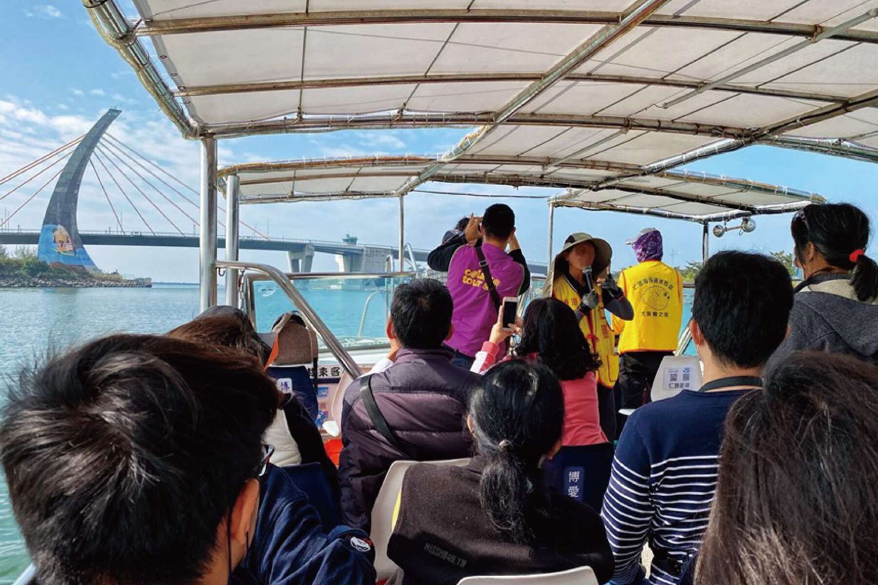 大鵬灣搭船+烤蚵+海線一日遊6