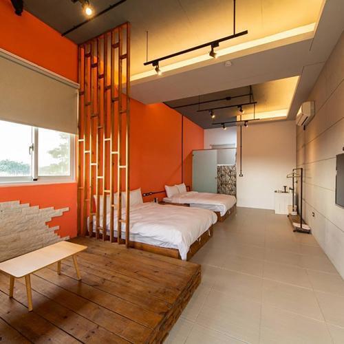 墾丁恆春【麗昕緹渡假會館/夏日微醺民宿】四人房住宿券 (MO)3