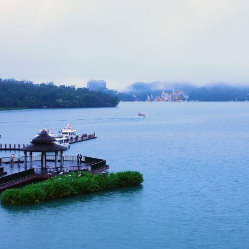 日月潭【晶澤會館】平日讚月湖景客房一泊一食雙人住宿券MO235