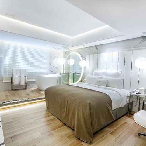 【潮旅館】雙人房平假日休息3H〈不可指定房型，依現場房況安排〉MO1