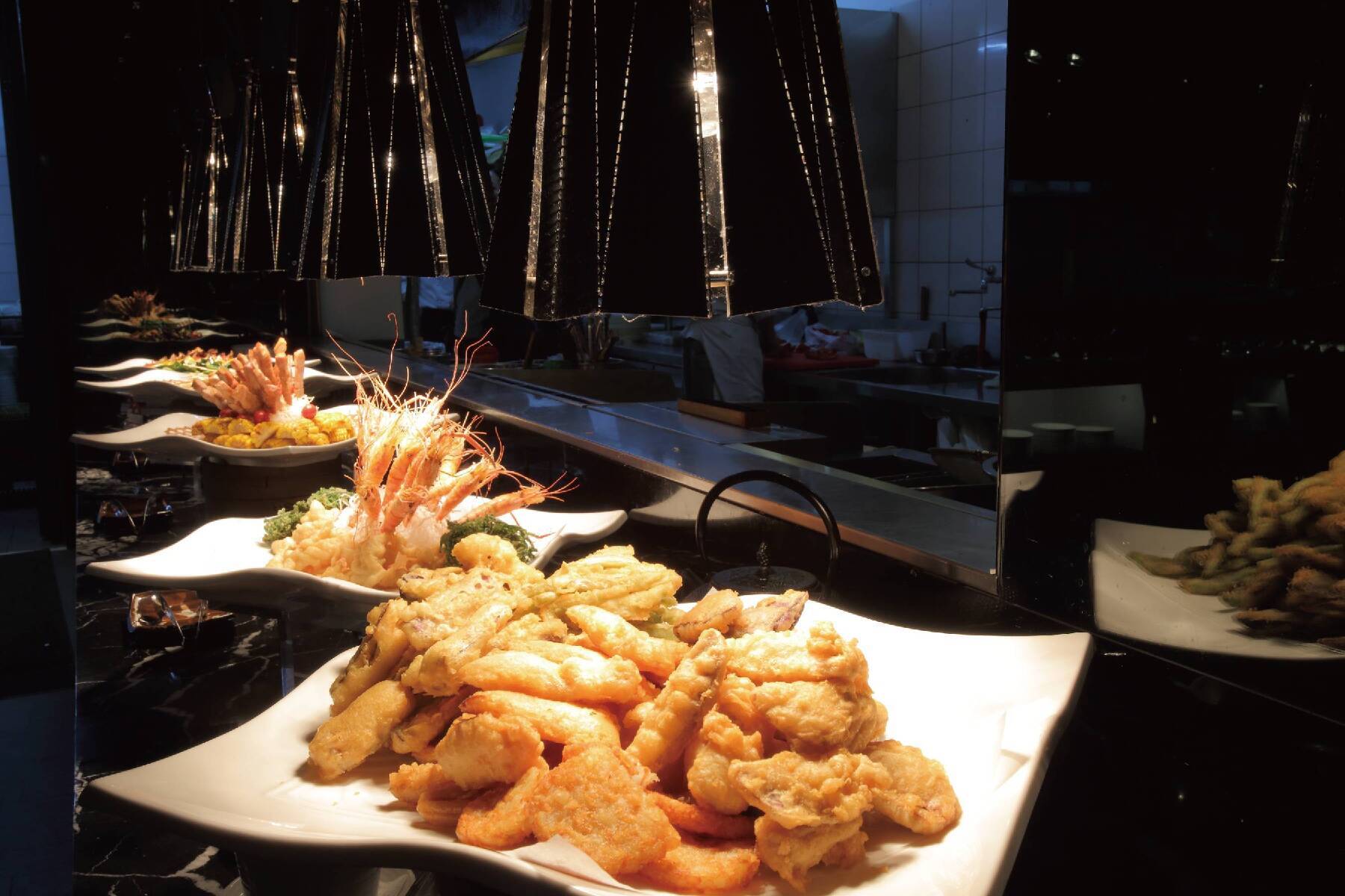 ｜○台中星享道酒店-星饗道平日晚餐、假日午/晚餐吃到飽2