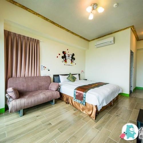 墾丁恆春【麗昕緹渡假會館/夏日微醺民宿】 8人包棟專案券 (MO)3