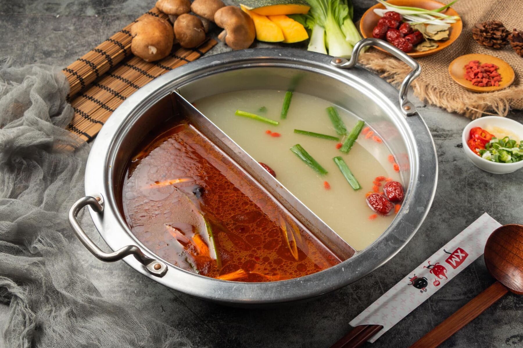 XM麻辣鍋-平日午餐吃到飽10