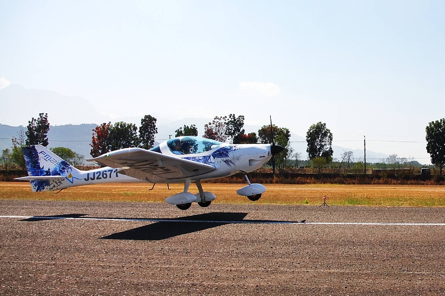 Vp航空-輕航機單人單機30分鐘體驗券24