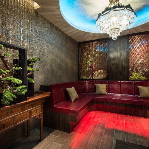 台中【紫禁城精品汽車旅館】雙人休息3H水雲間車庫房型/可加價升等(MO)6