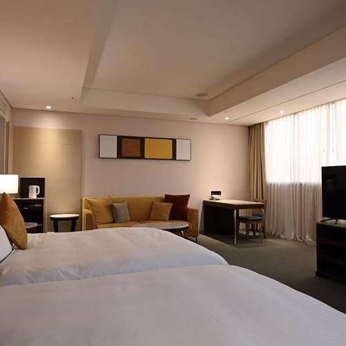 三重【丰居微風館】平日不指定四人房住宿券+免費延退1小時(MO25)5