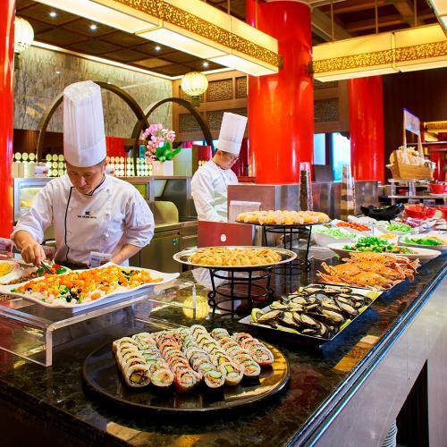 台北【圓山大飯店 松鶴廳】無國界自助百匯｜平日午晚餐吃到飽單人券(MO26)1
