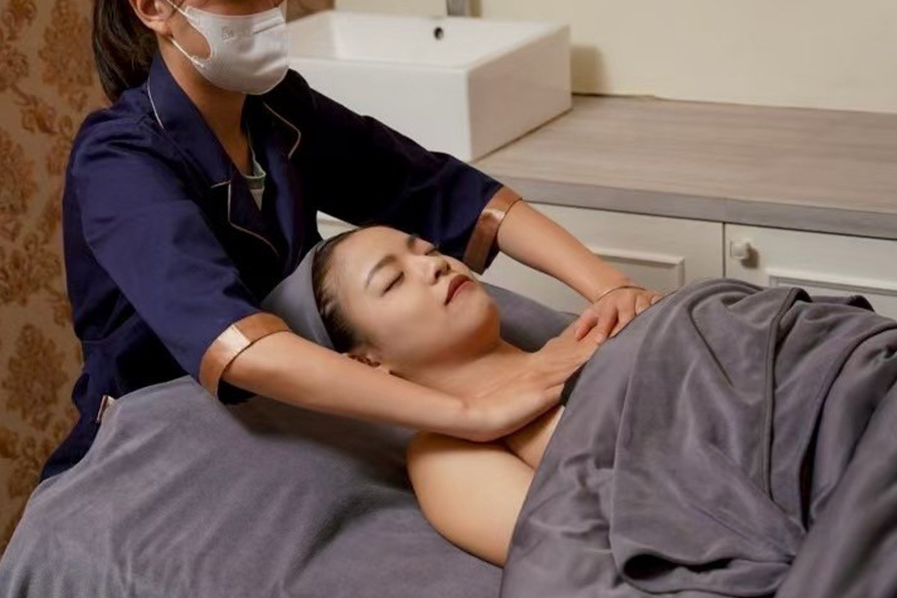 ｜量粒醫妍科技美學-心悅柔波女性專屬胸護課程三堂(每堂60分鐘)2