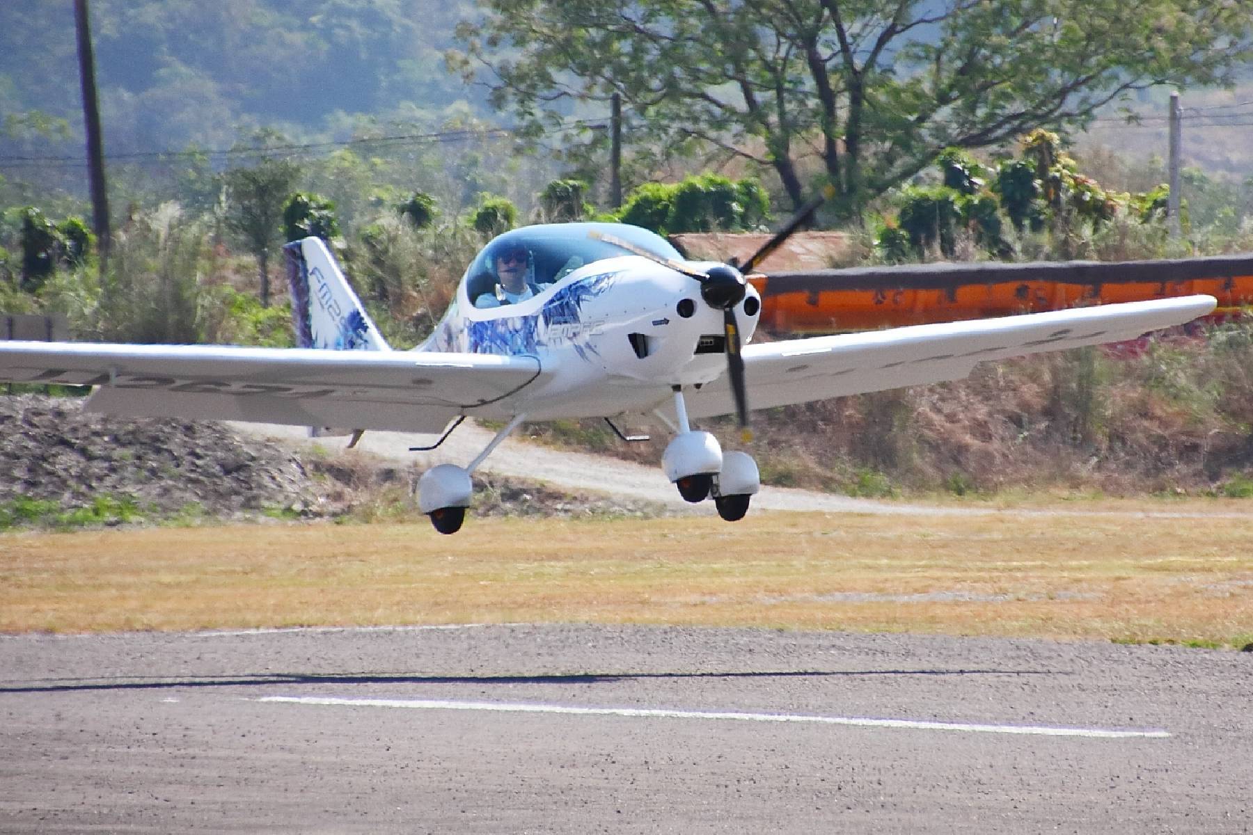 ｜Vp航空-輕航機雙人雙機60分鐘體驗券23