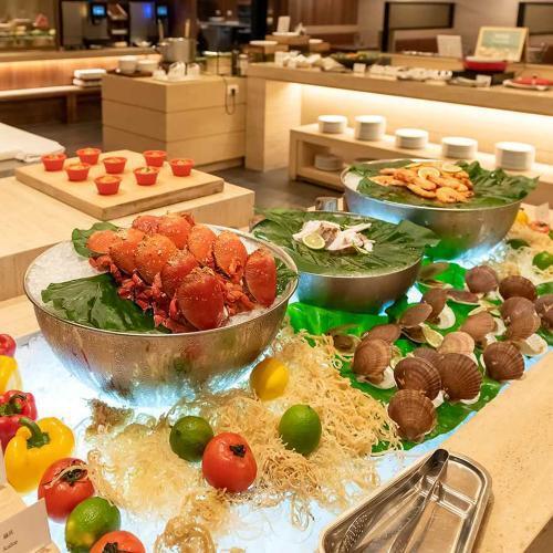 【桃園喜來登酒店】優廚西餐廳平日午或晚餐吃到飽單人券(假日+$400)MO3