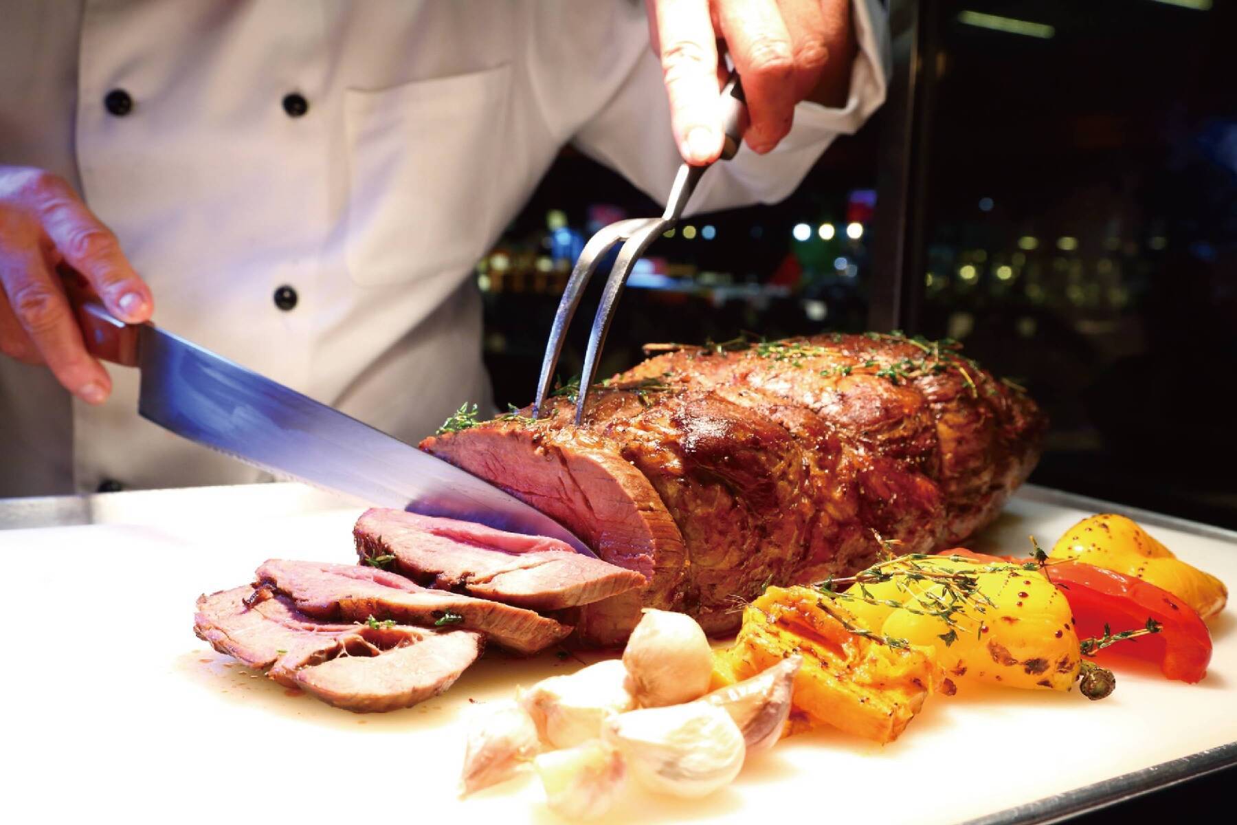 ｜○台中星享道酒店-星饗道平日晚餐、假日午/晚餐吃到飽1