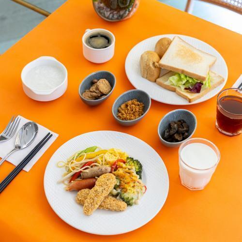 橙居台中【橙巷廚房】週末限定中西式早餐自助餐吃到飽單人券(MO)4