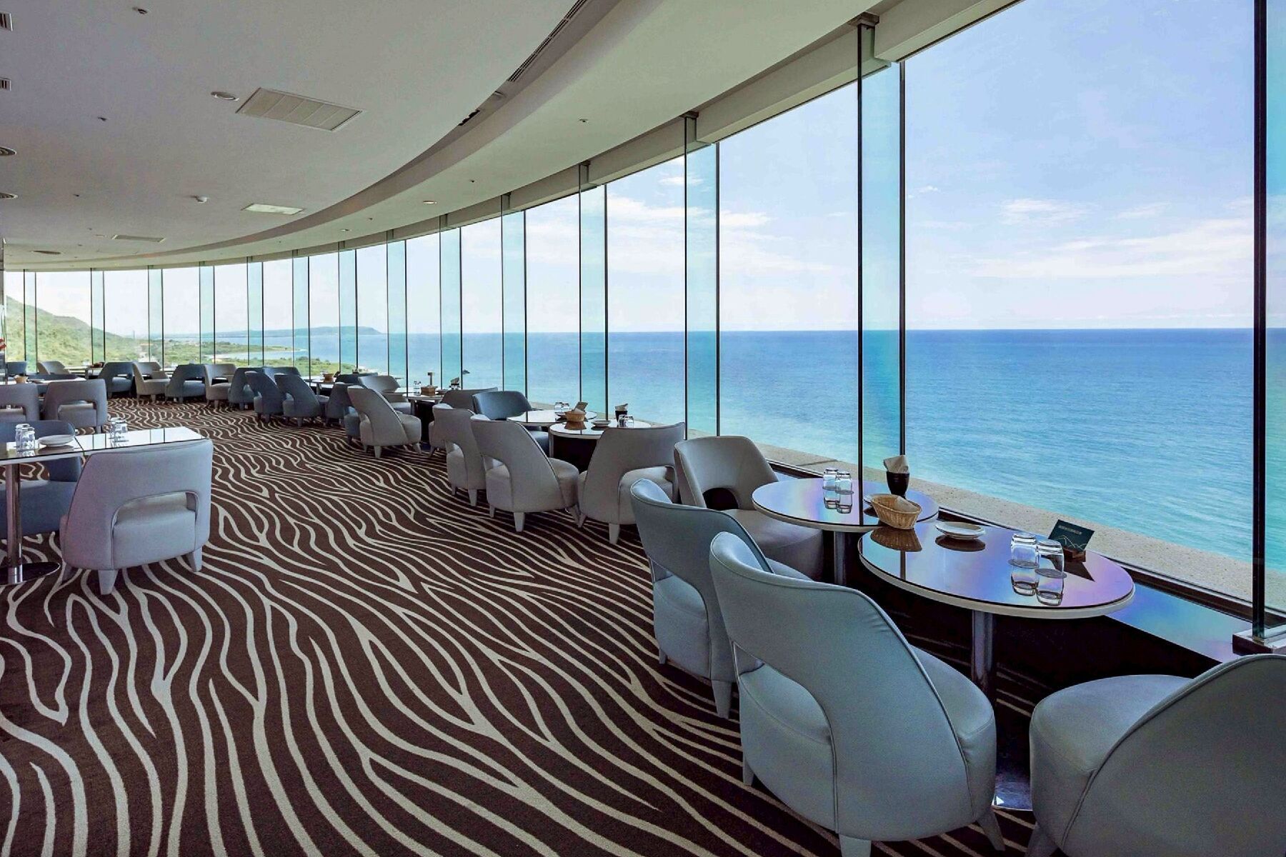 墾丁H會館UFO餐廳-下午茶餐廳孩童單人券3