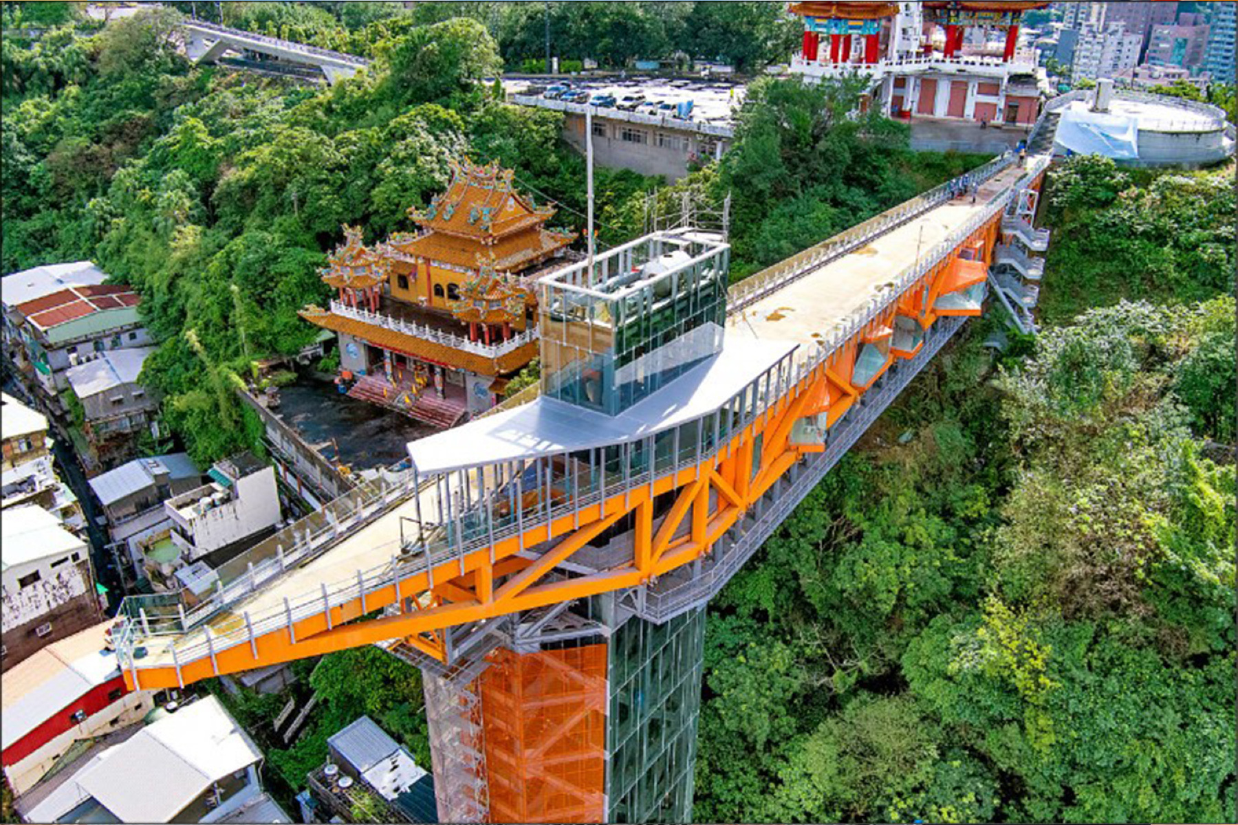 宜蘭博士鴨觀光工廠、蔥仔寮體驗農場+基隆塔、信二防空洞三日遊7