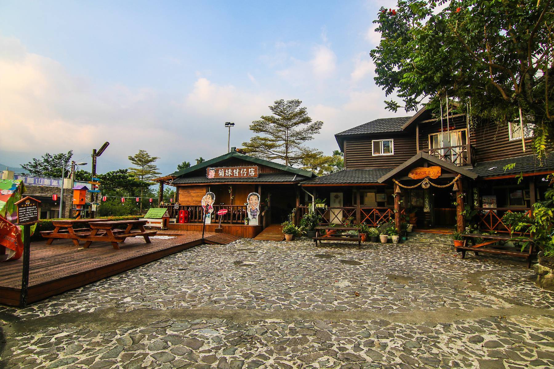 ｜美崙山溫泉渡假山莊-雲渦家庭房平日住宿券4