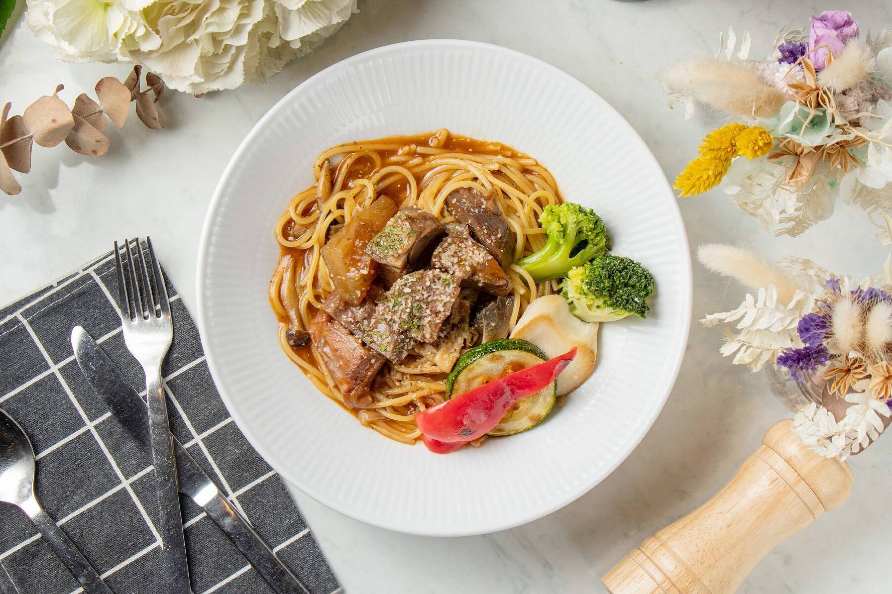 ｜高雄福華大飯店Hovii Cafe-500元商品抵用券15