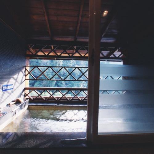 苗栗【日出溫泉渡假飯店】雙人90分鐘湯屋券/不分平假日(MO)3