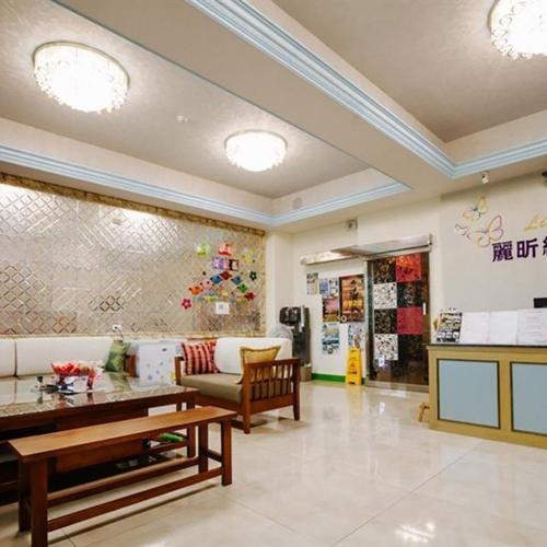 墾丁恆春【麗昕緹渡假會館/夏日微醺民宿】 8人包棟專案券 (MO)6