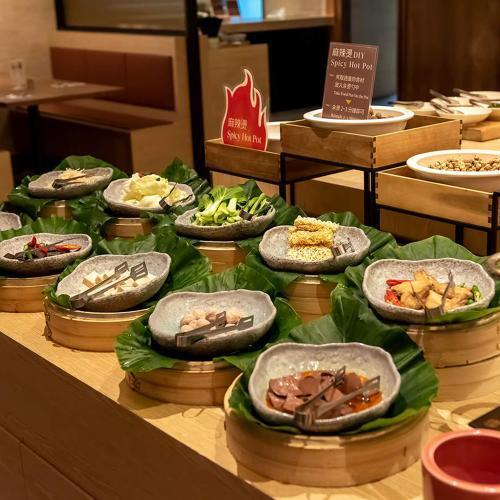 【桃園喜來登酒店】優廚西餐廳平日午或晚餐吃到飽單人券(假日+$400)MO2