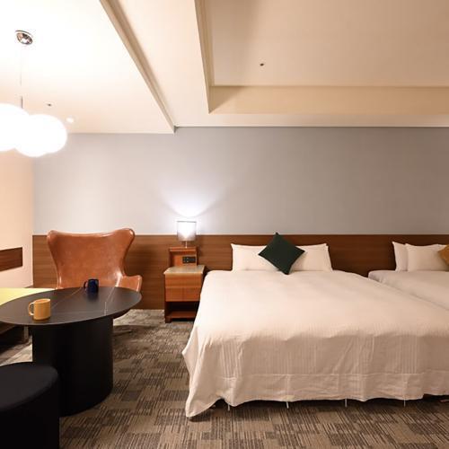 三重【丰居微風館】平日不指定四人房住宿券+免費延退1小時(MO25)4