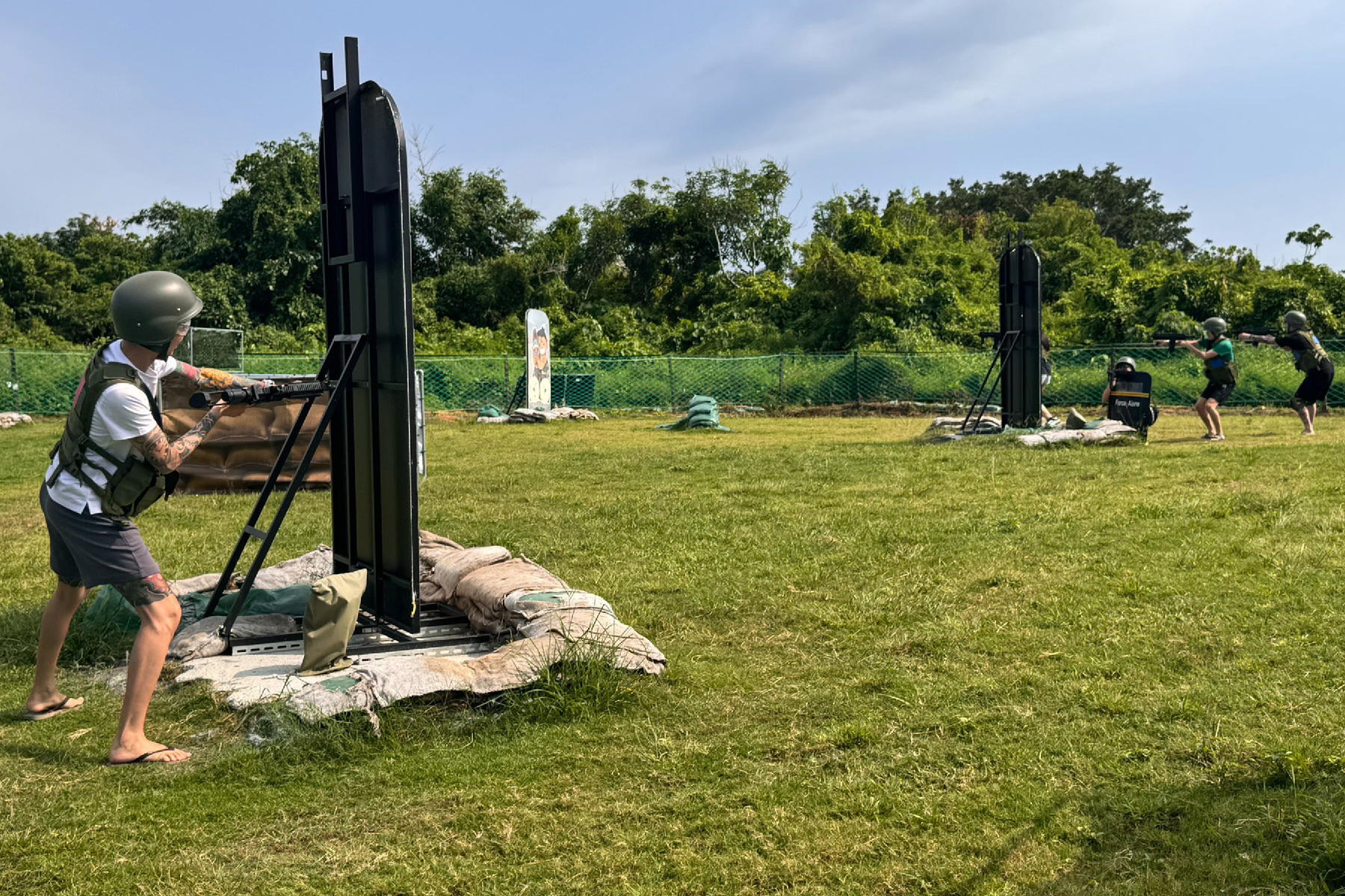 孤軍小琉球射擊場-夜戰戶外擬真水彈槍對戰單人券3