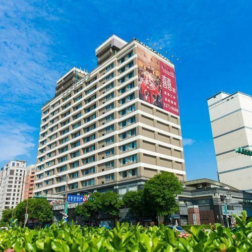 台北【花園大酒店】饗聚廚房假日自助午/晚餐乙客4