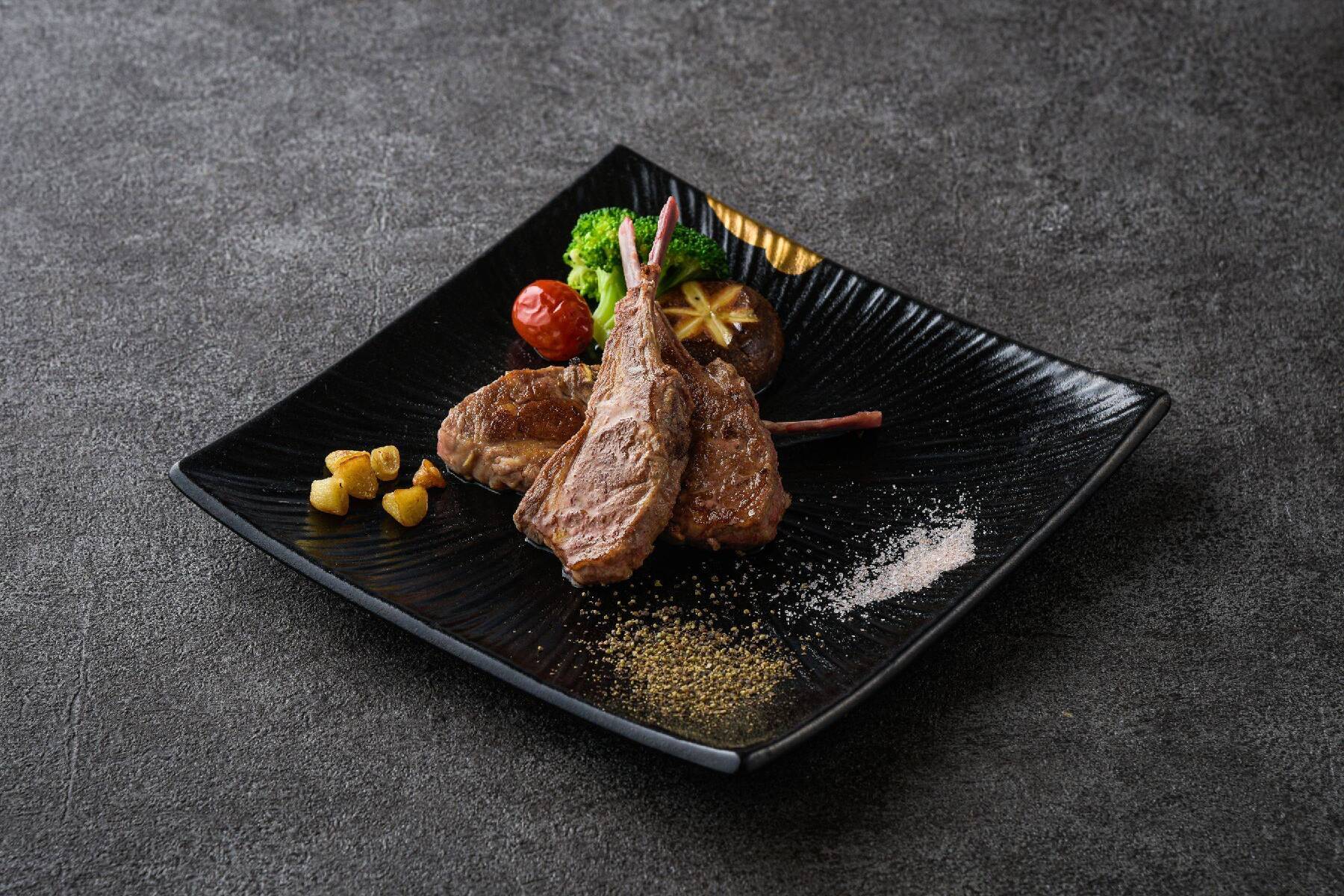 鹿島日式鐵板燒-600元餐飲抵用券12